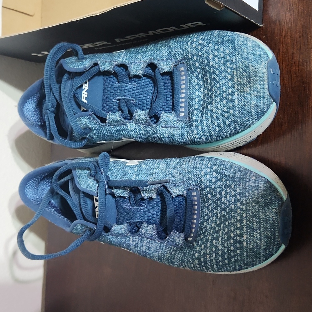 Size 8.5 Under Armour